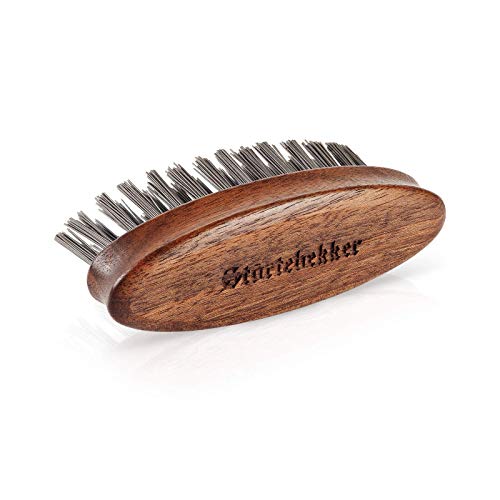 Störtebekker® Premium Bartbürste - Made in Germany - Entwirrt den Bart und bringt ihn in Form - Beugt Juckreiz vor - Nachhaltige BioniFil Borsten - Nussbaumholz - Beard Brush